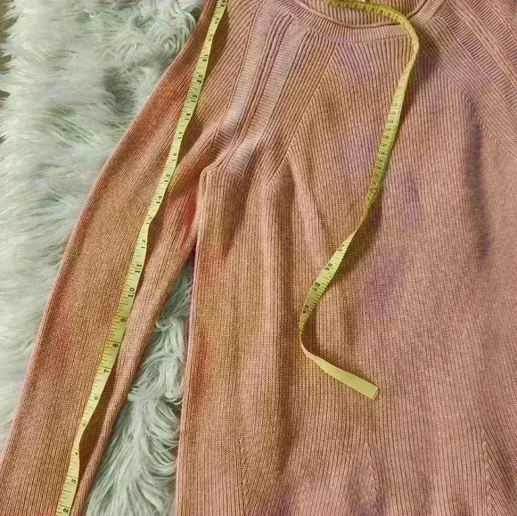 Croft & Barrow Women's  peach color, long sleeve, lightweight, sweater size PL - Picture 8 of 12